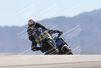 media/Oct-13-2025-Moto Forza (Mon) [[a66d839500]]/3-B Group/Session 4 (Turn 9)/